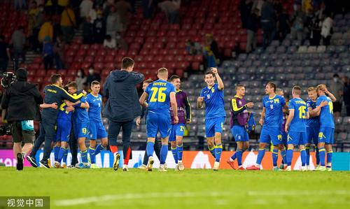 欧洲杯瑞典乌克兰加时赛（欧洲杯瑞典乌克兰比赛场地）